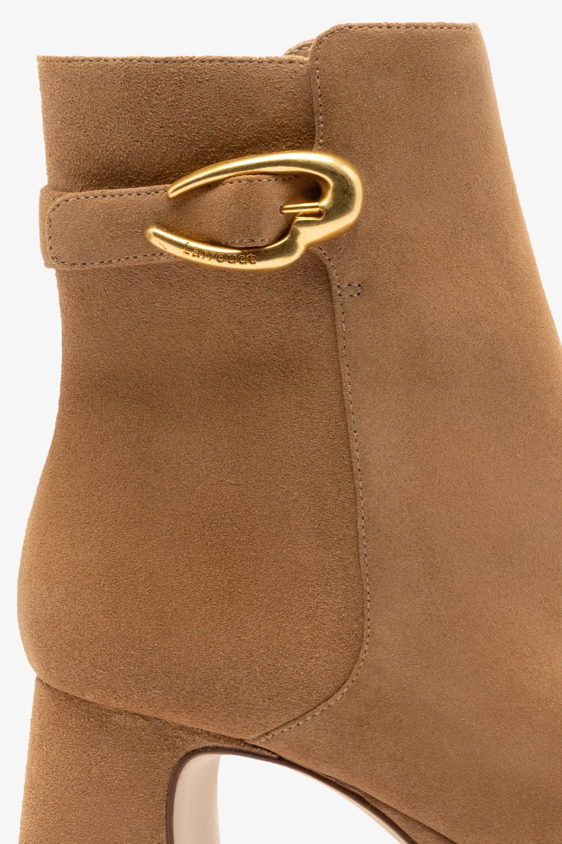 Dolly Verona Low Boot In Peanut Suede 3