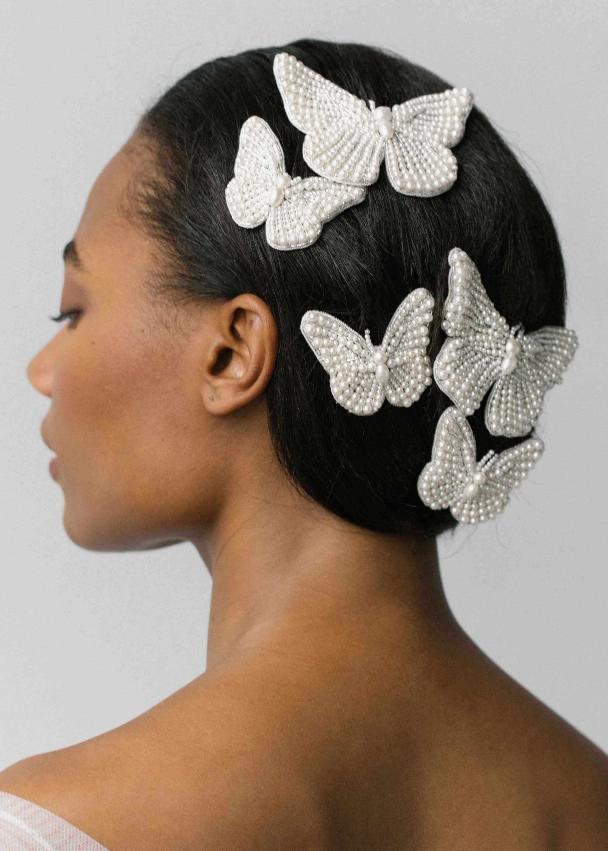 Large Greta Pearl Butterfly Clip - 4