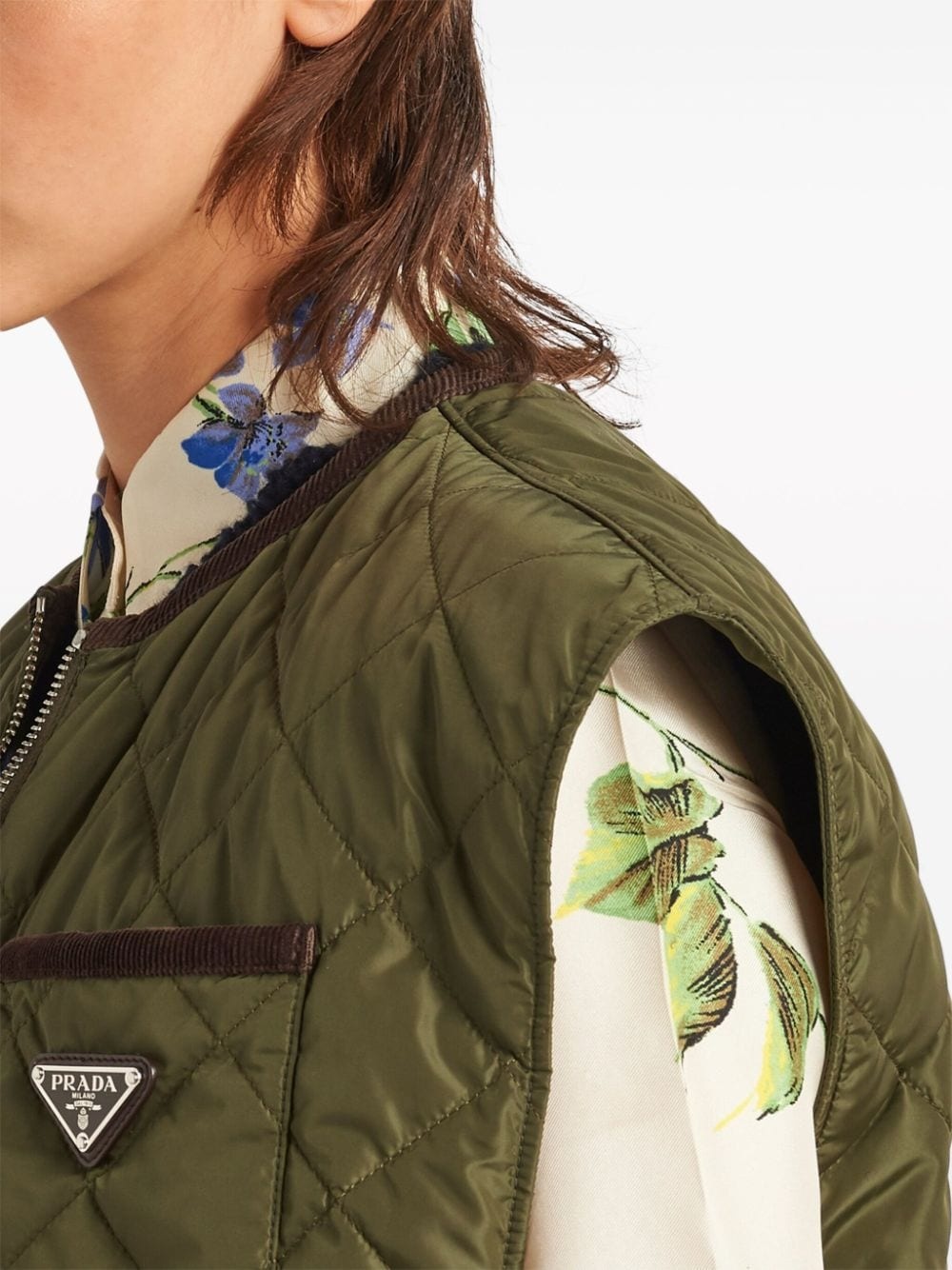 triangle-logo quilted gilet - 4