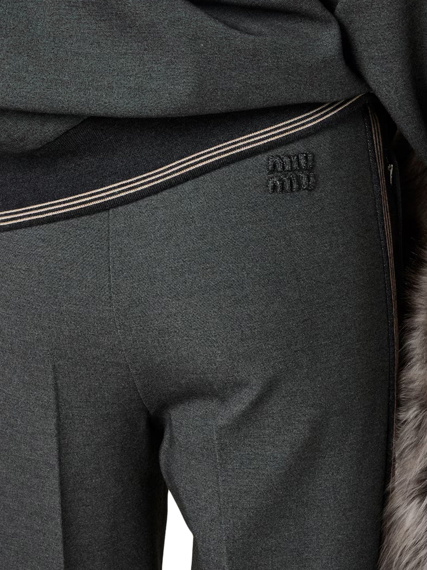 KNIT TROUSERS WITH FABRIC STITCH - 5