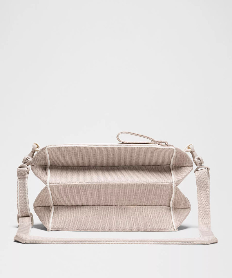 Fold It Hold It Crossbody Bag 3L 3