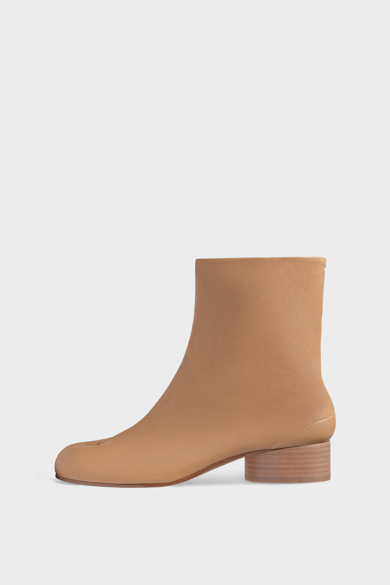 Maison Margiela Tabi ankle boots outlook
