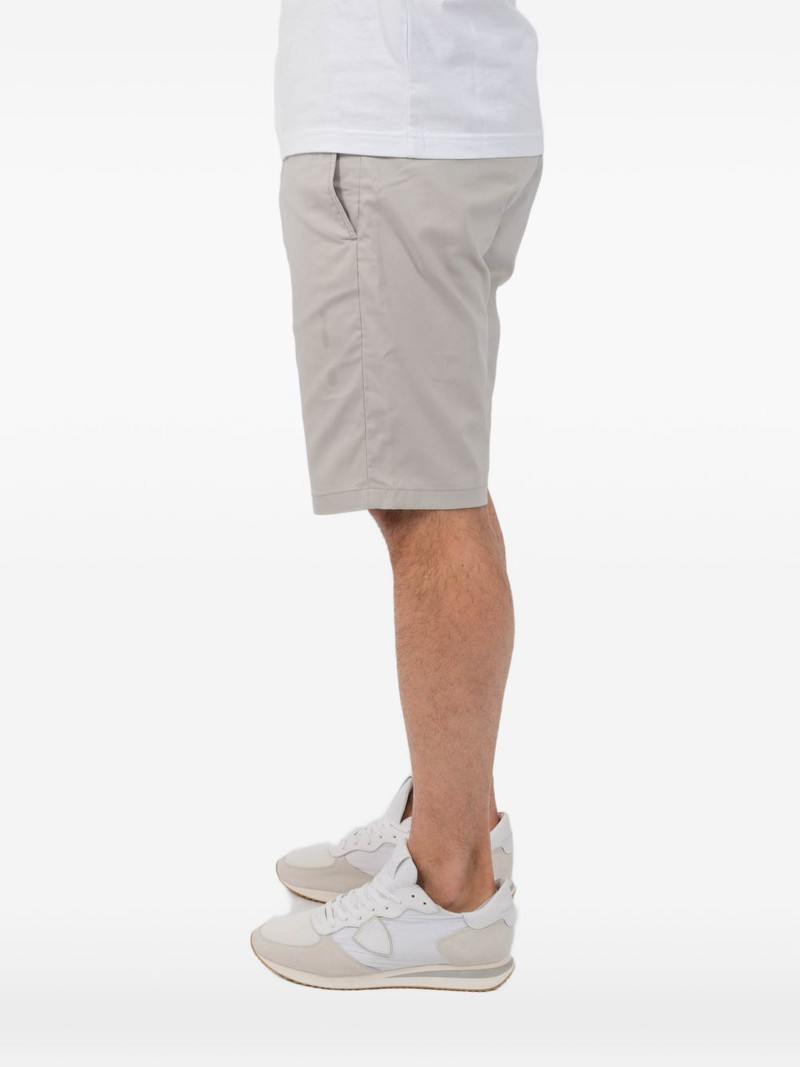 side-pockets shorts 4
