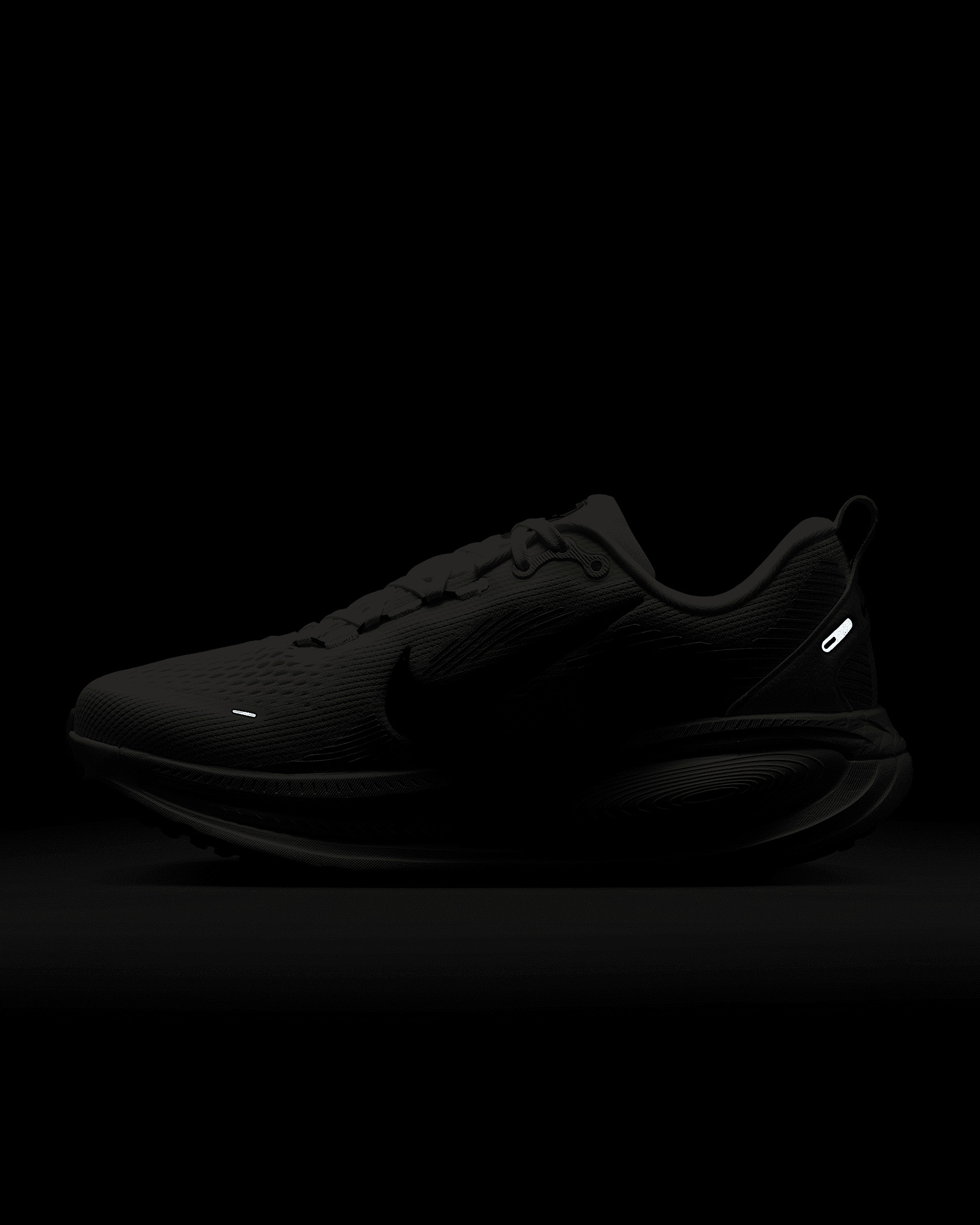 Nike Vomero 18 Women's Road Running Shoes - 11