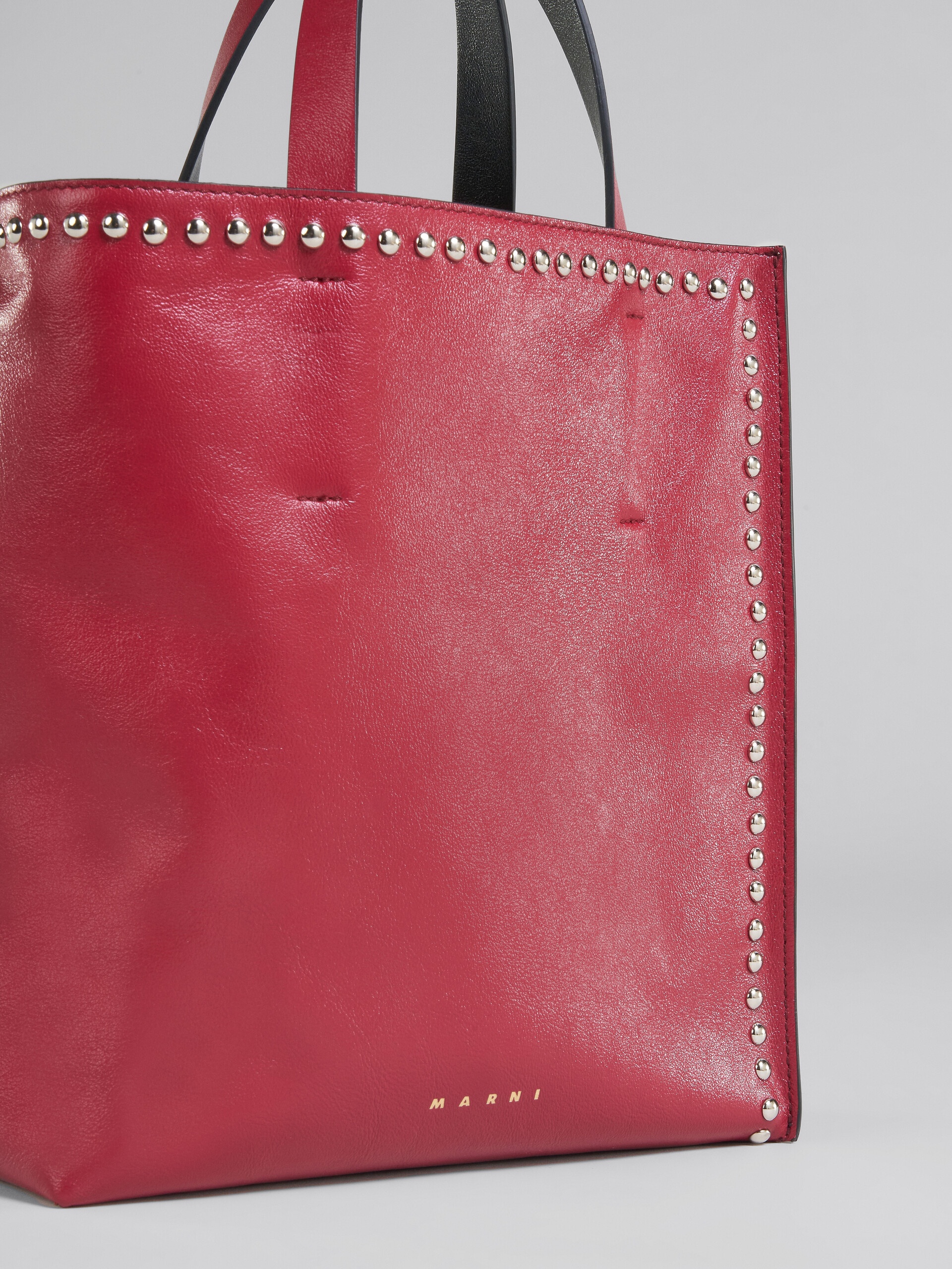 MUSEO SOFT SMALL BAG IN RED AND BLACK LEATHER WITH STUDS - 5