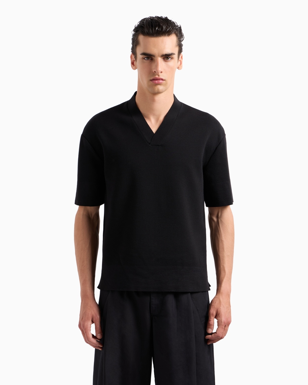 SHORT-SLEEVED V-NECK JUMPER IN VIRGIN WOOL - 4