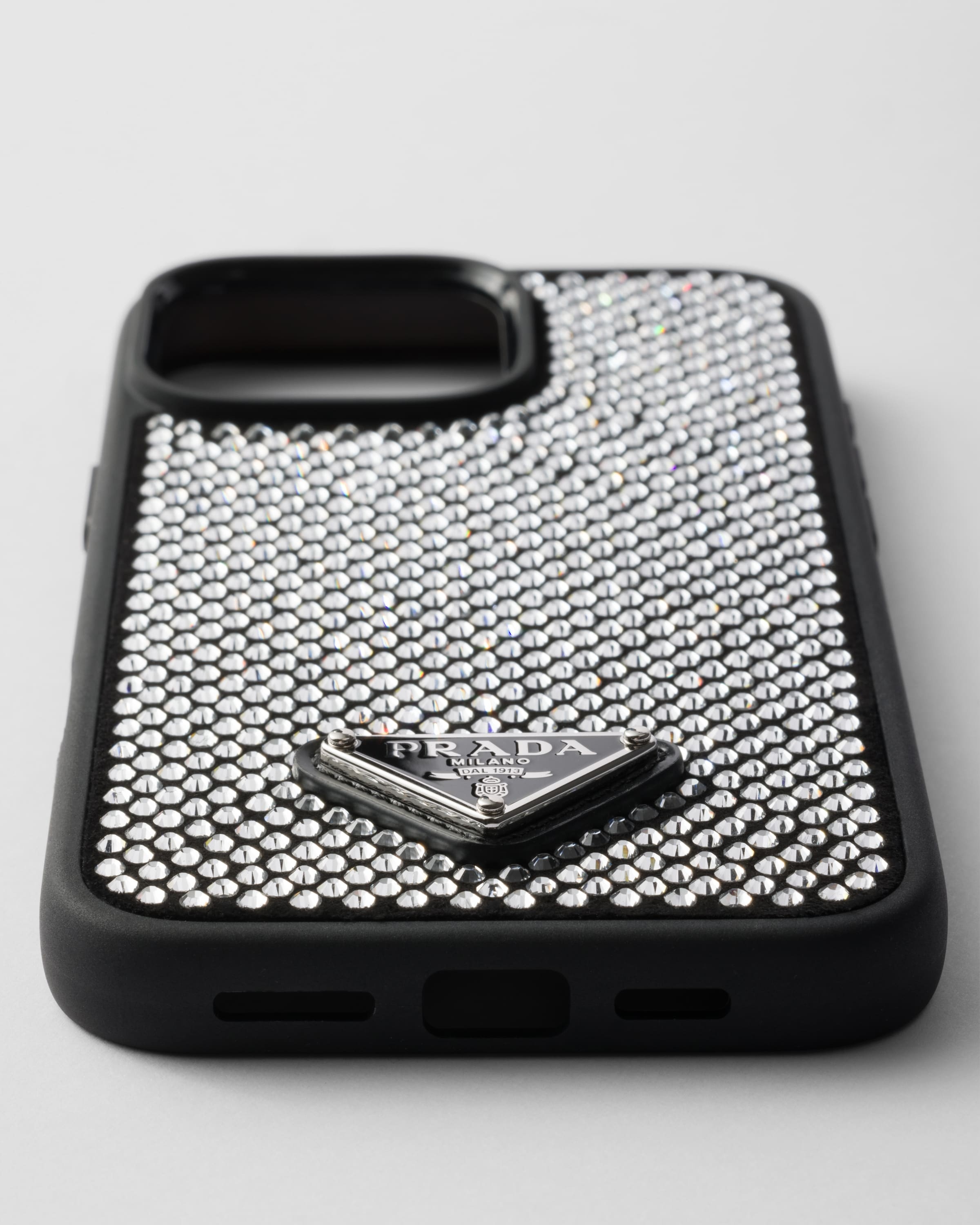 Crystal-studded cover for iPhone 16 Pro Max - 2