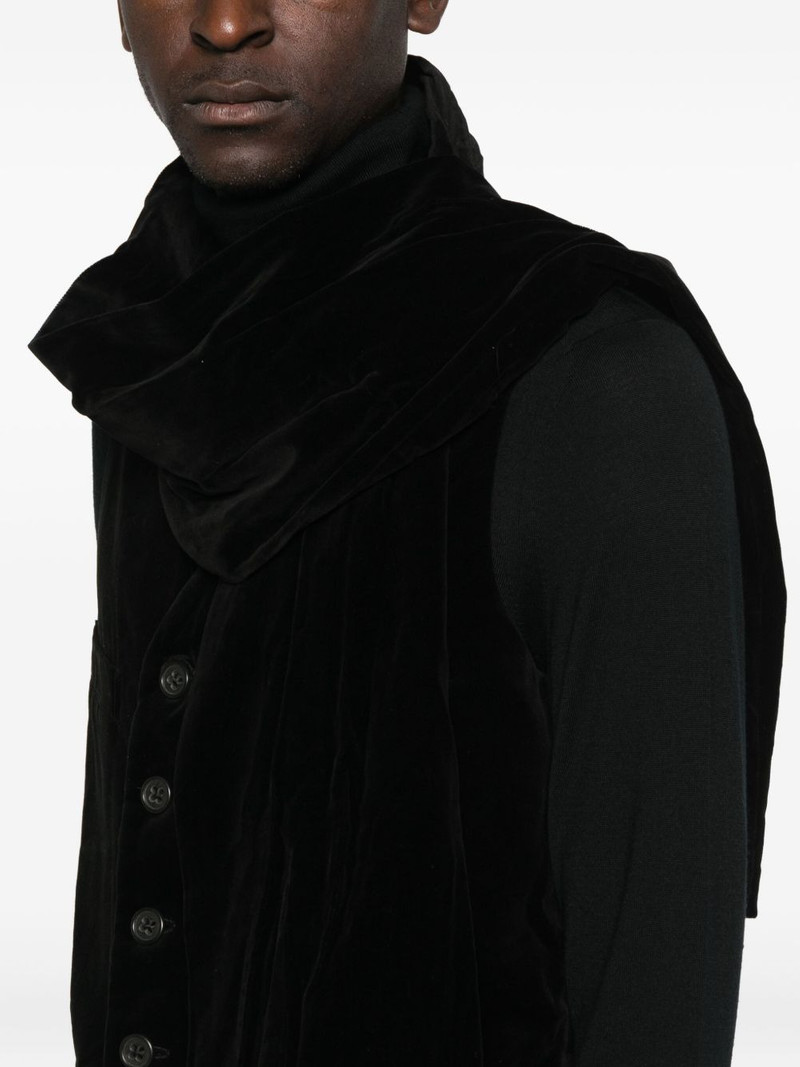 velvet-finish vest 4