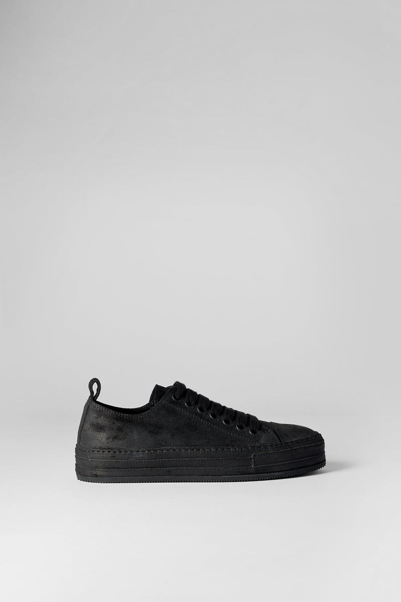 Ann Demeulemeester Gert Low Top Sneakers Crosta Painted Black outlook