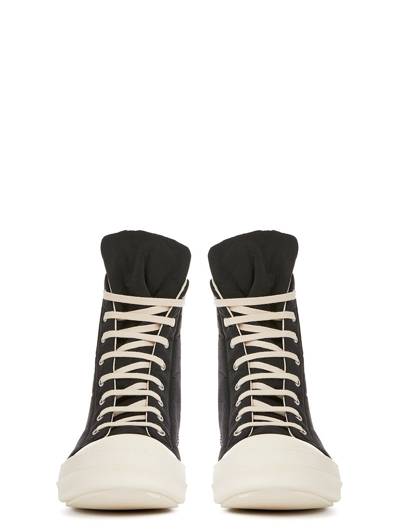 Black Ramones Sneakers 2