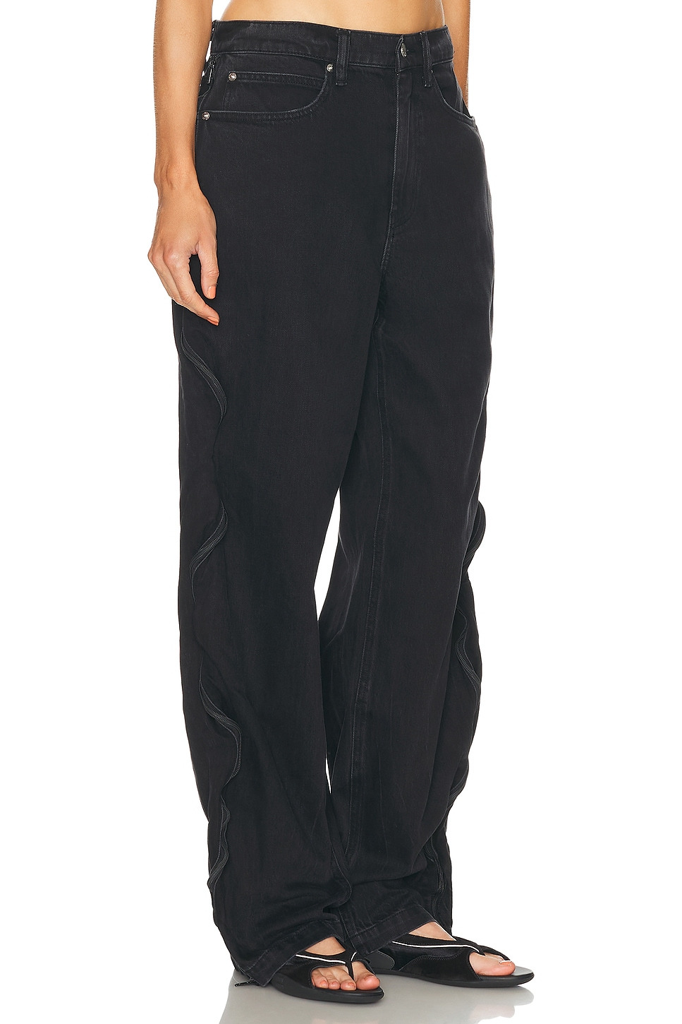 Curved Zipper Horeshoe Leg - 3