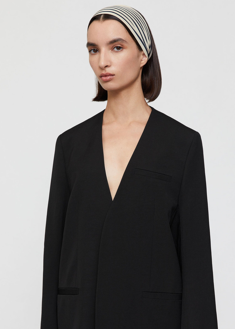 Signature monogram silk ribbon scarf creme 3