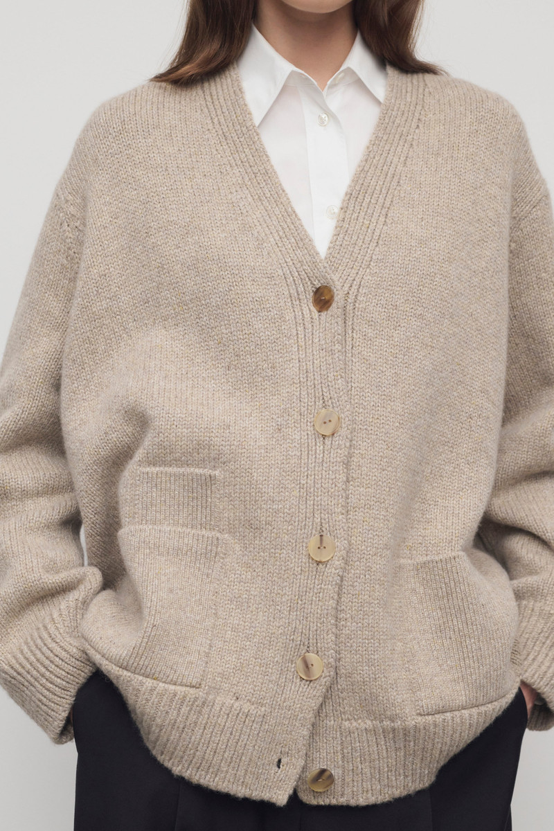 Milou Cardigan in Cashmere 3