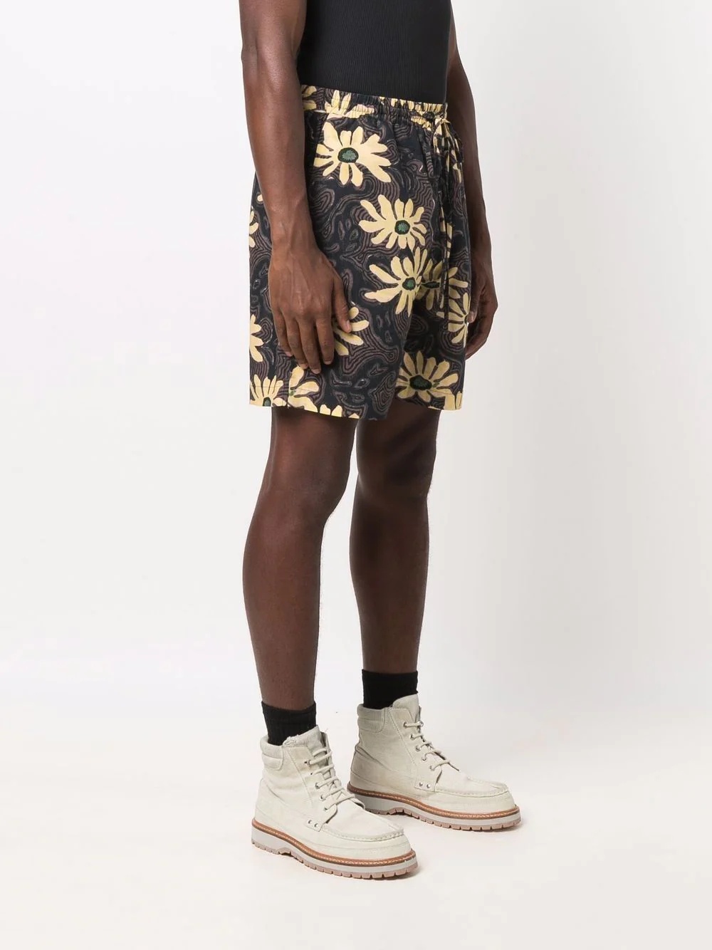 all-over floral print shorts - 3