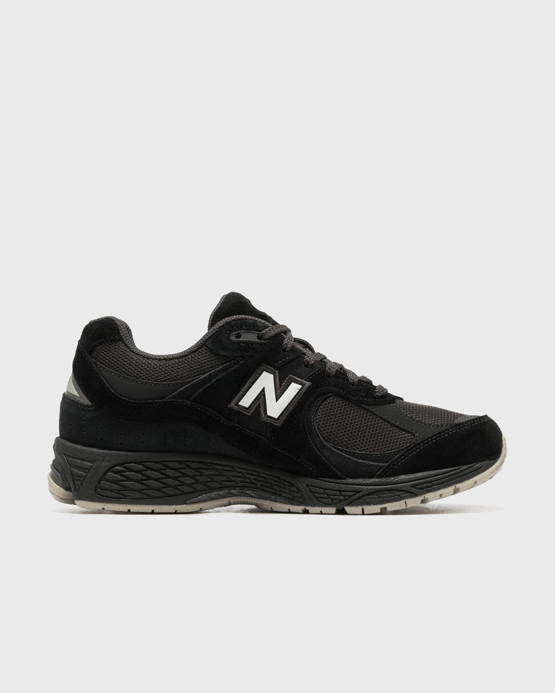 New Balance U2002RV1 outlook