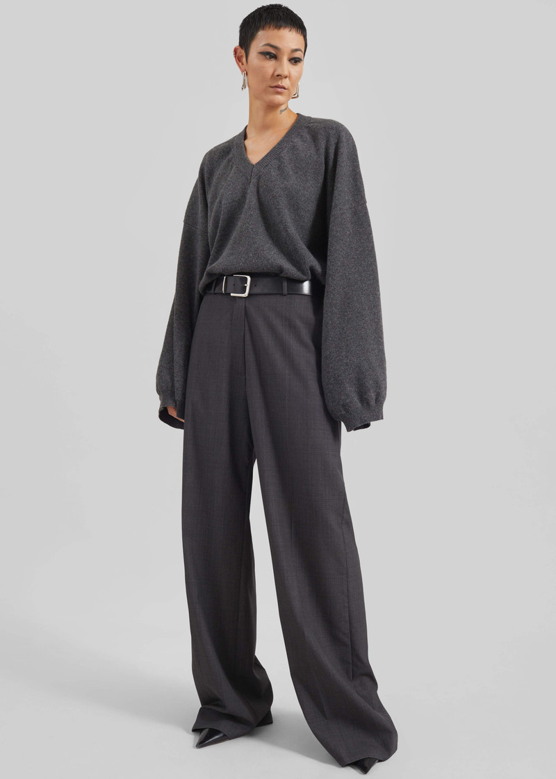 Ilston V-Neck Sweater - Grey 5