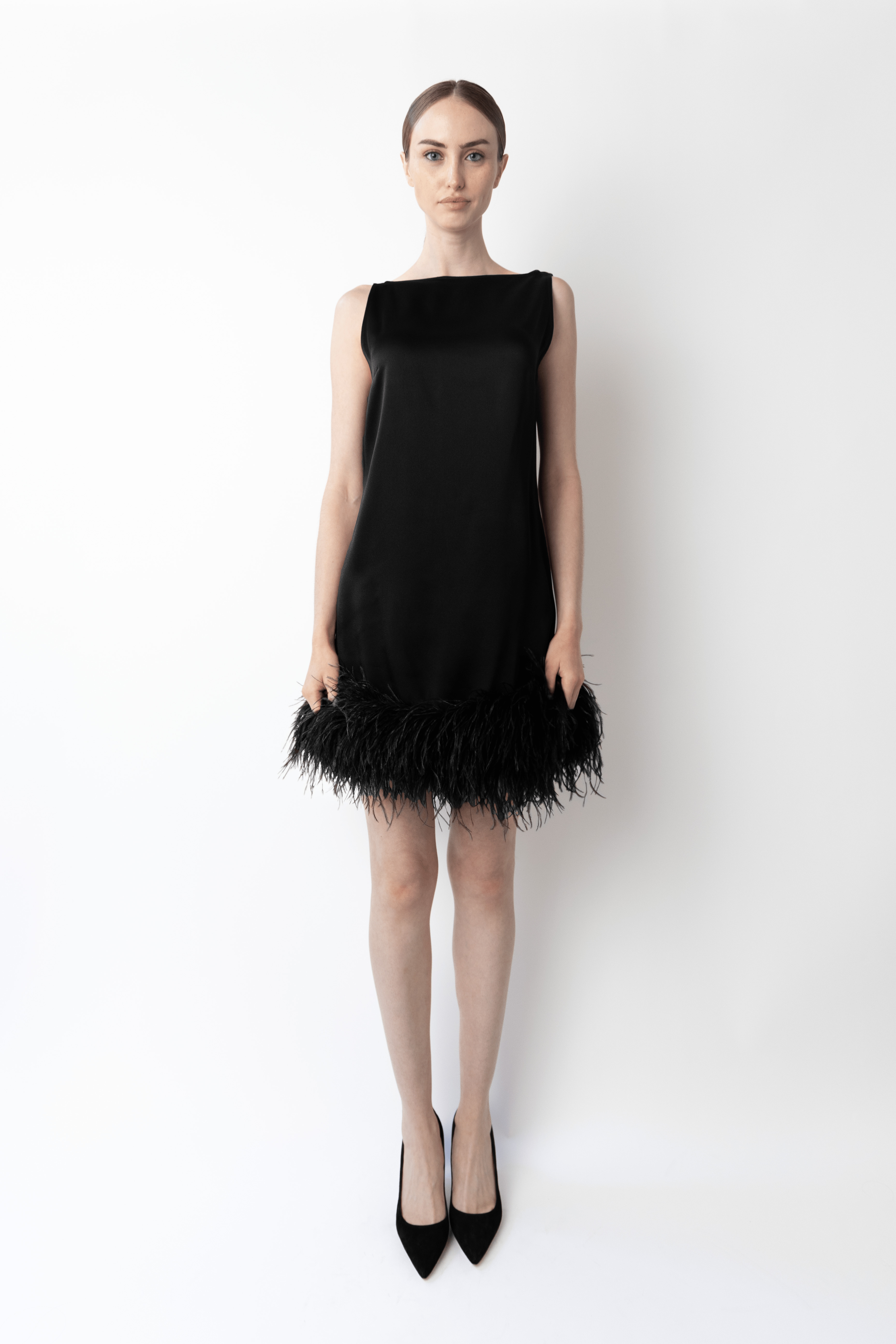 Satin Sleeveless Mini Dress With Feathers - 2