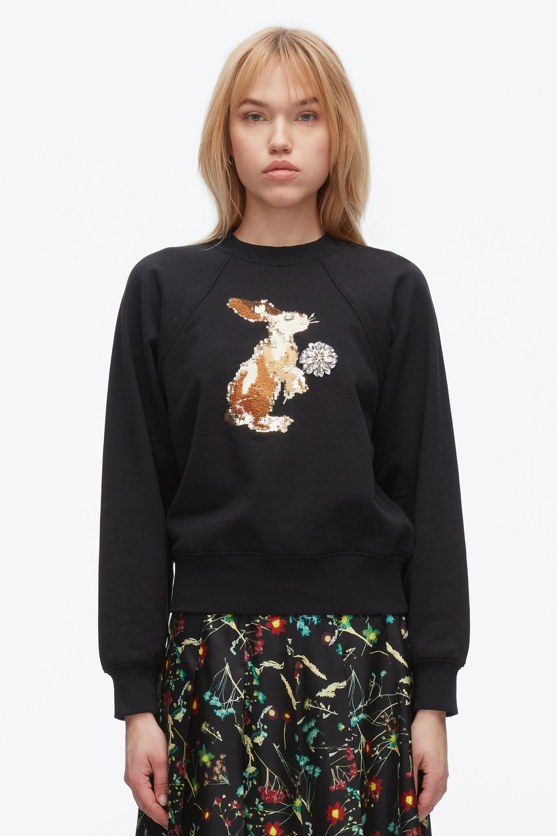 Rabbit Embroidery Sweatshirt - 3