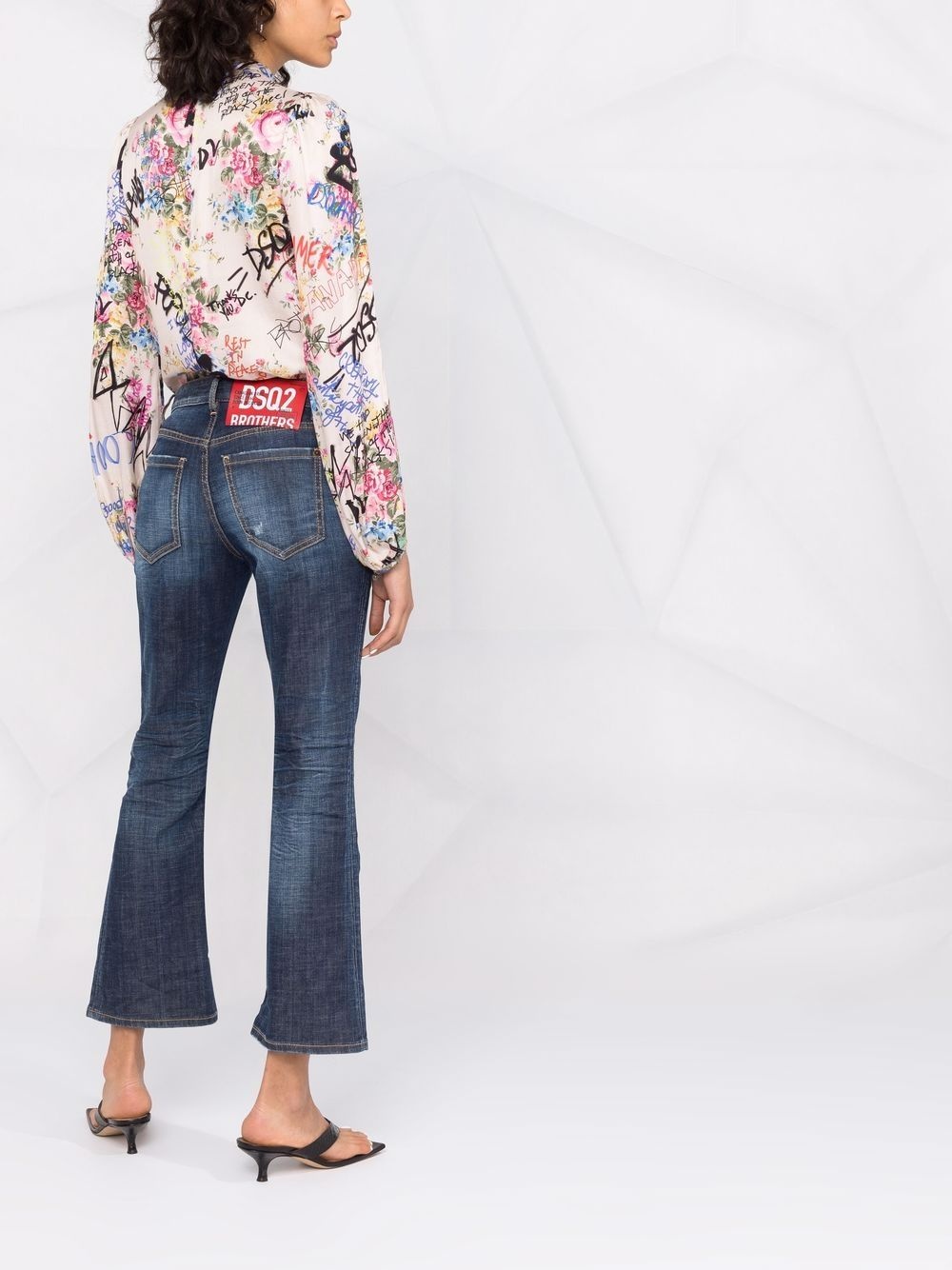 bleach-effect distressed kick-flare cropped jeans - 6
