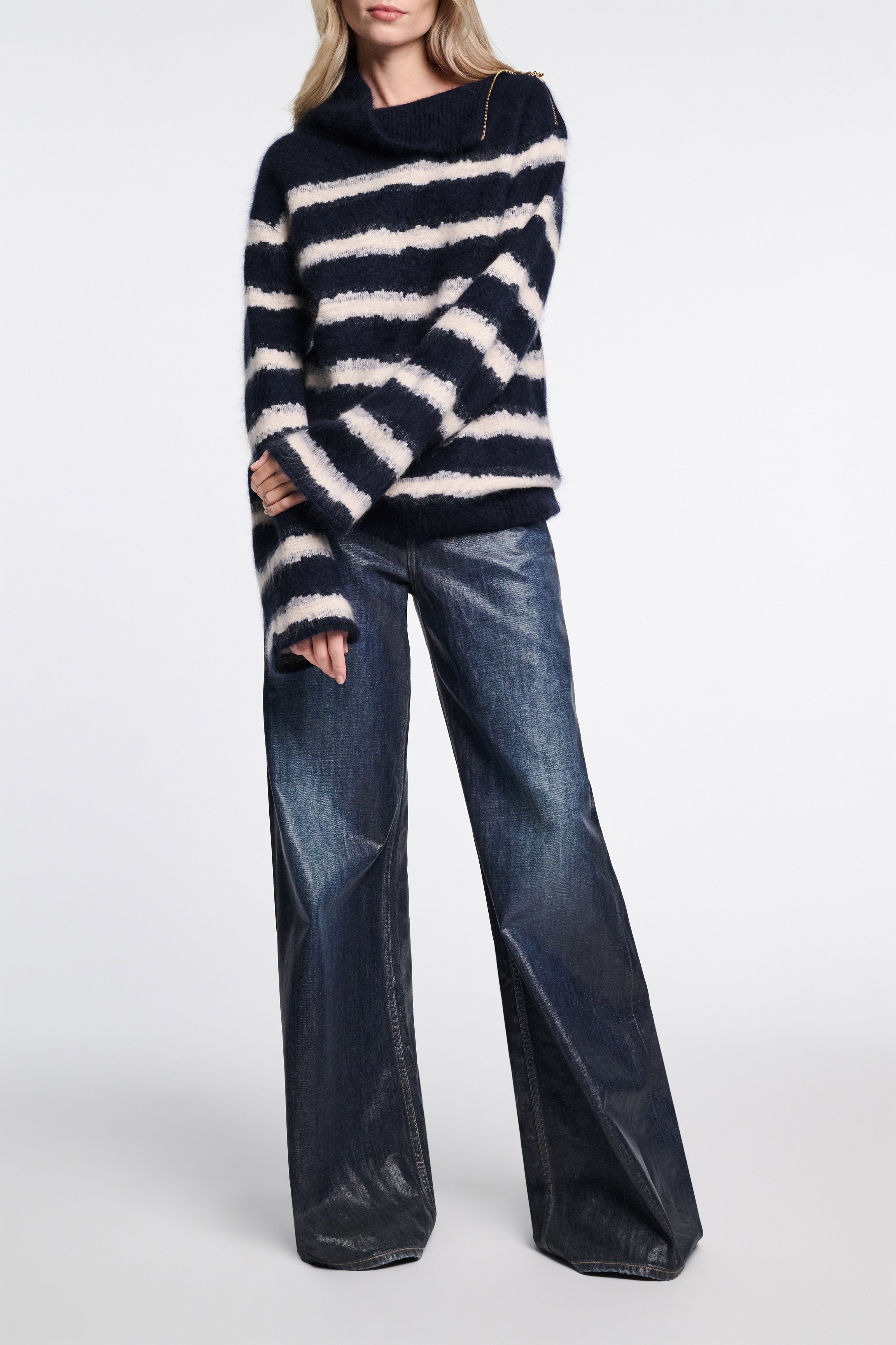 FLUFFY STATEMENTS pullover - 3
