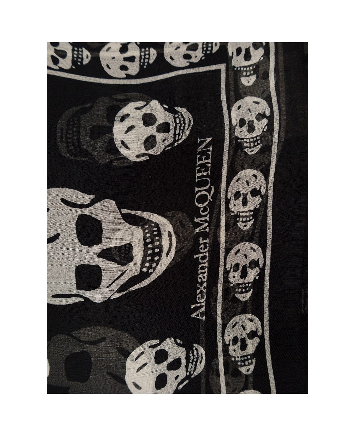 Scarf With Skull Print All-over - 1