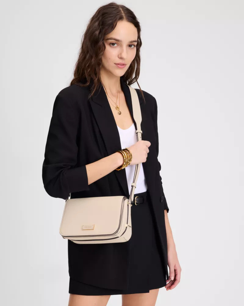 kate spade Liv Crossbody Bag outlook