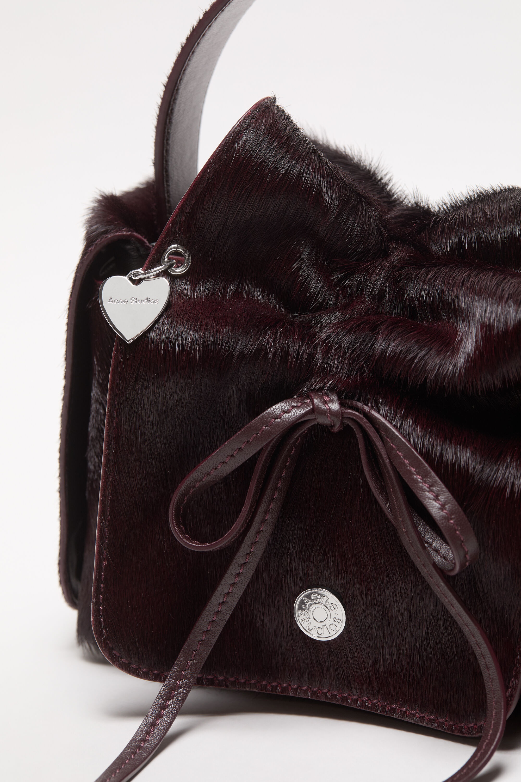 バッグ acnestudios fluffy bag Acne Studios Multipocket furry leather bag - Dark burgundy