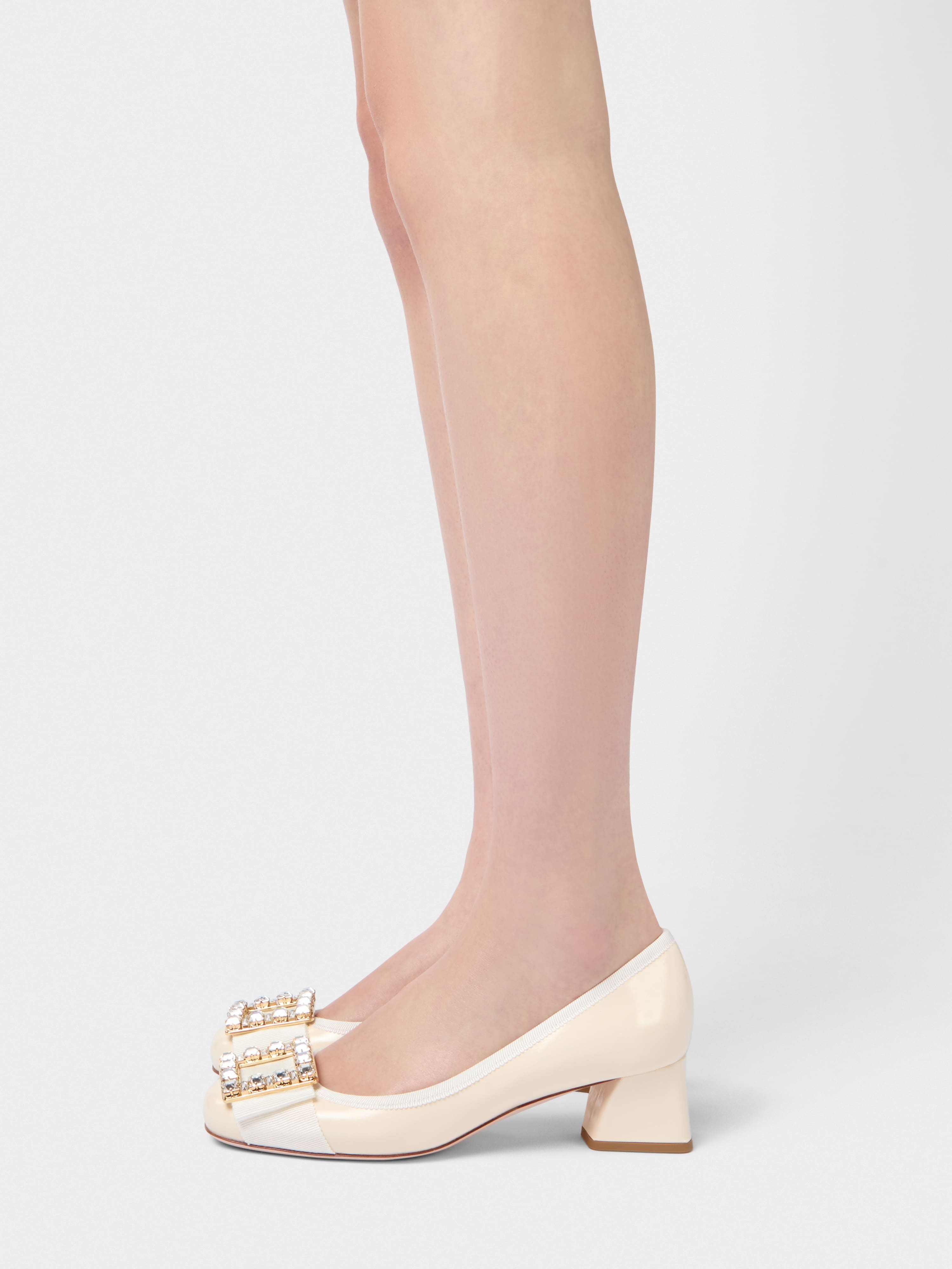 Très Vivier Pumps in patent leather - 8