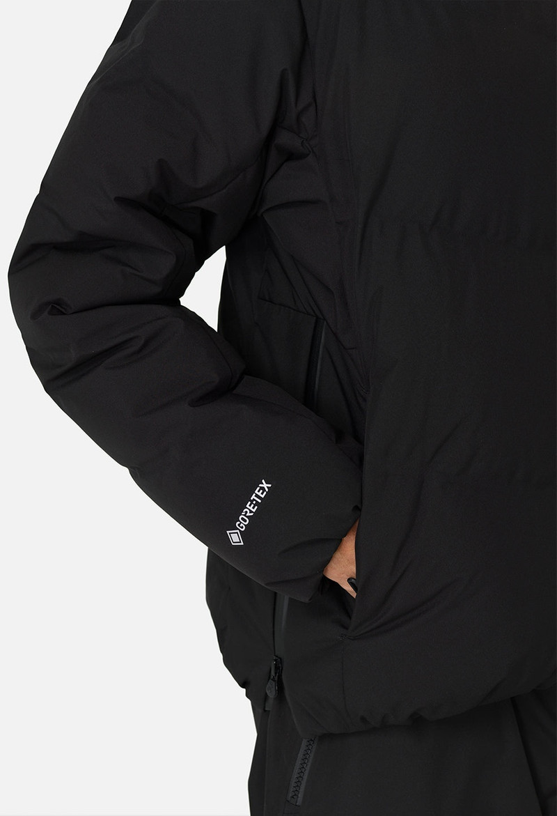 JOHN ELLIOTT X DESCENTE ALLTERRAIN MIZUSAWA DOWN JACKET 7