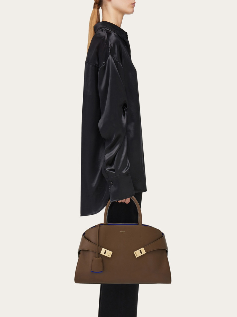 FERRAGAMO Hug handbag (M) outlook