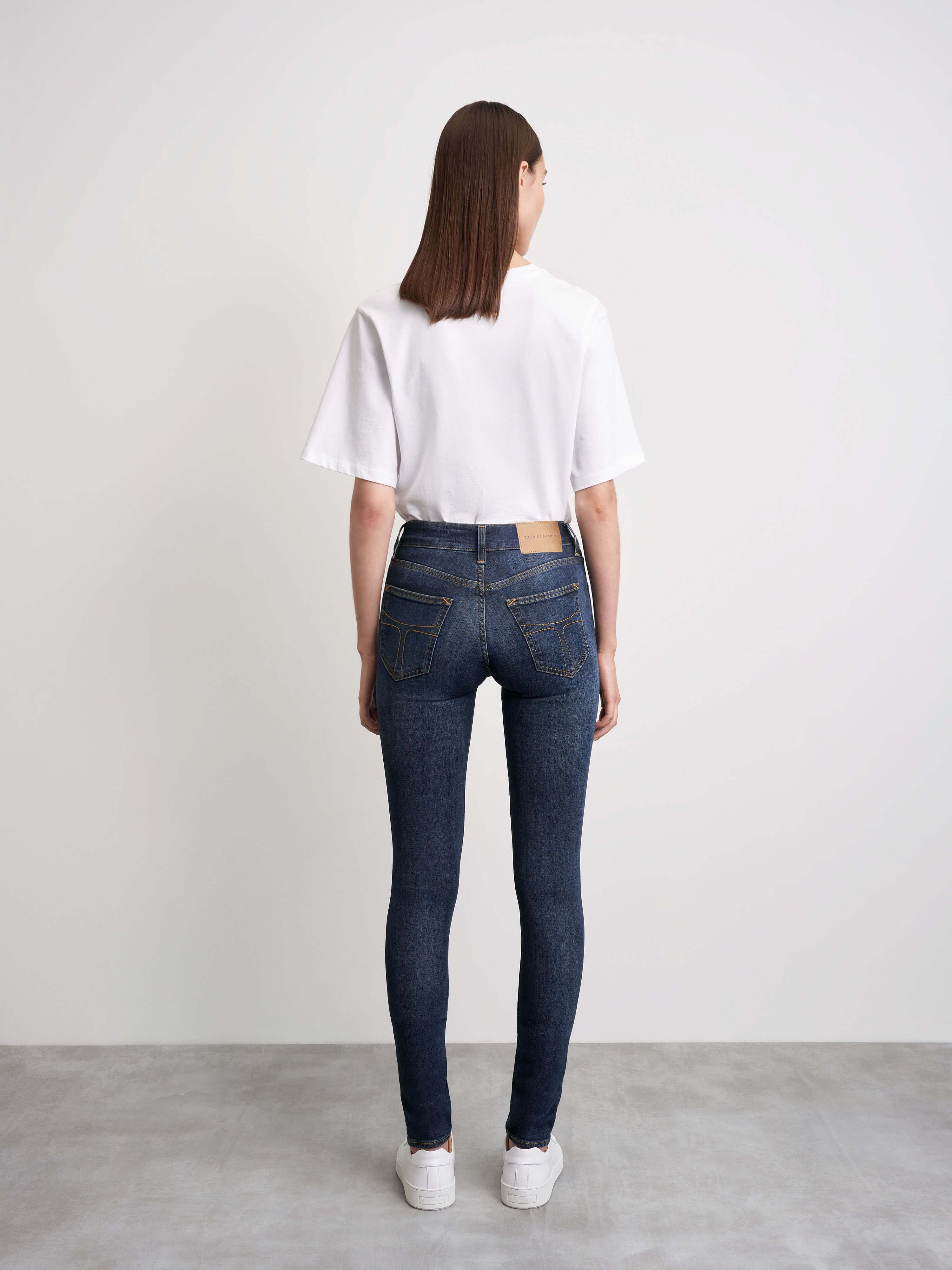 Slight Skinny-Fit Jeans - 3