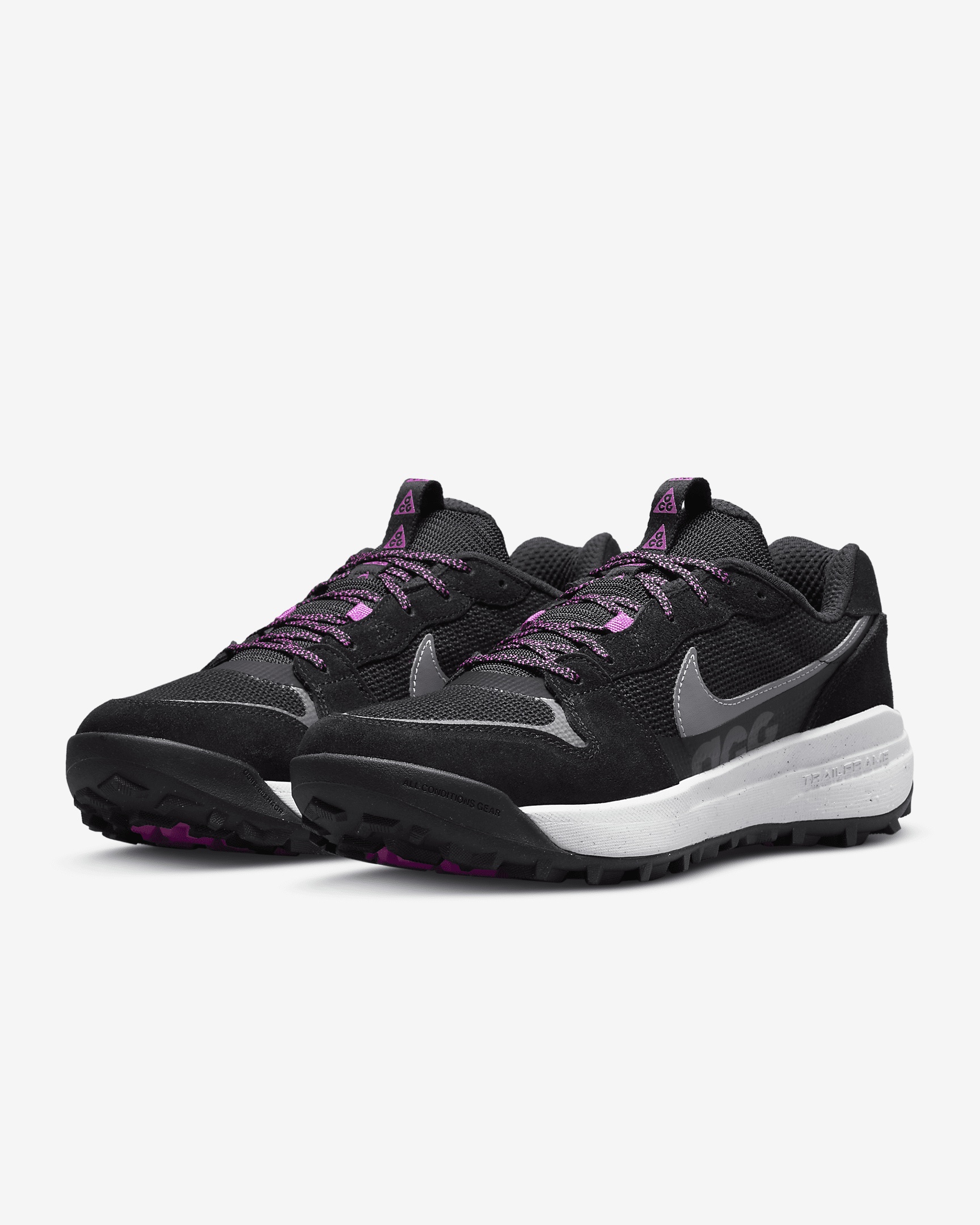 Men's Nike ACG Lowcate Shoes - 5