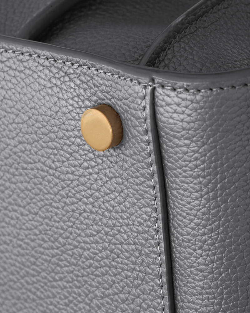 SAC DE JOUR MEDIUM IN SUPPLE GRAINED LEATHER 7