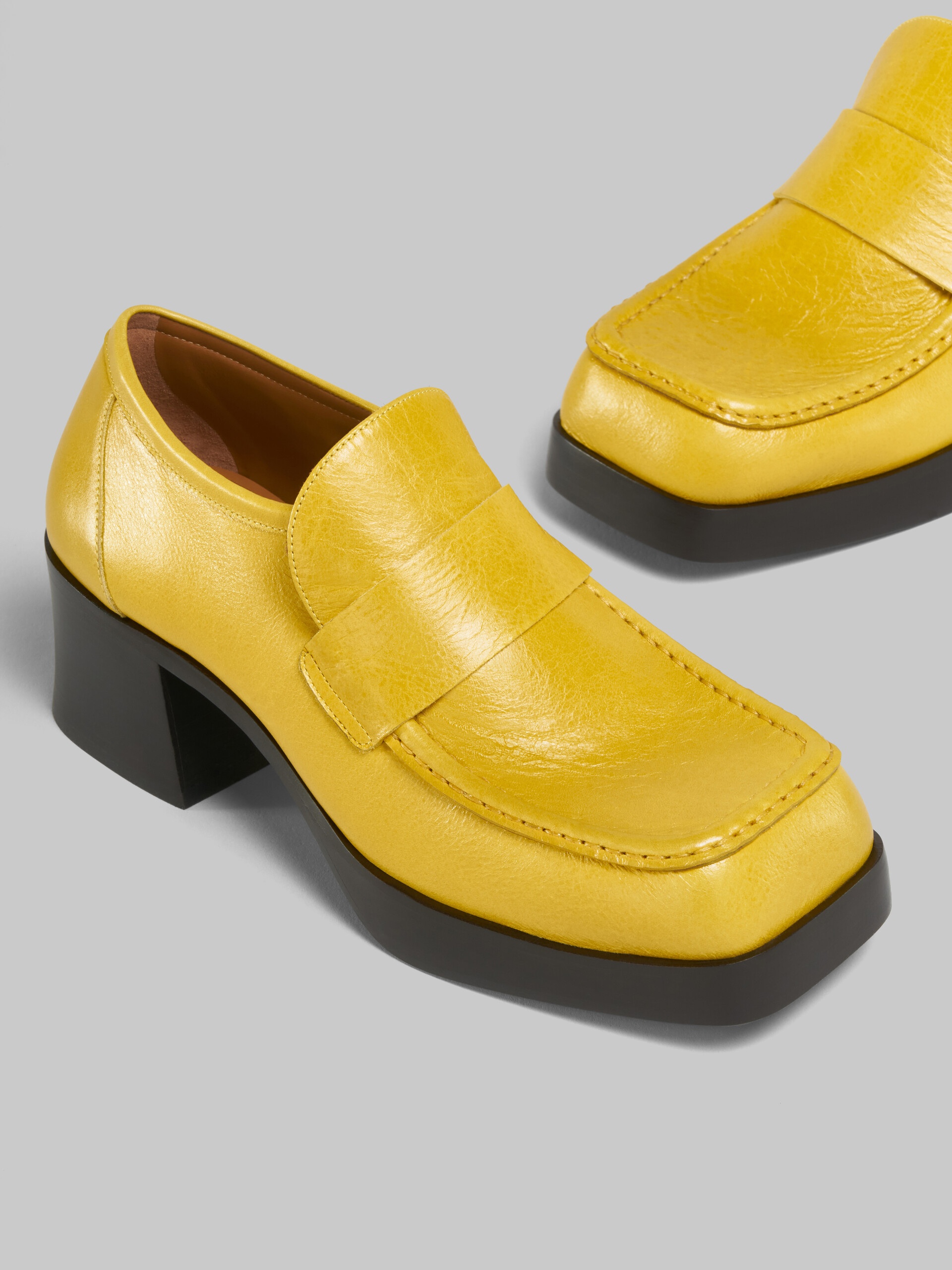 YELLOW LEATHER HEELED LOAFER - 5