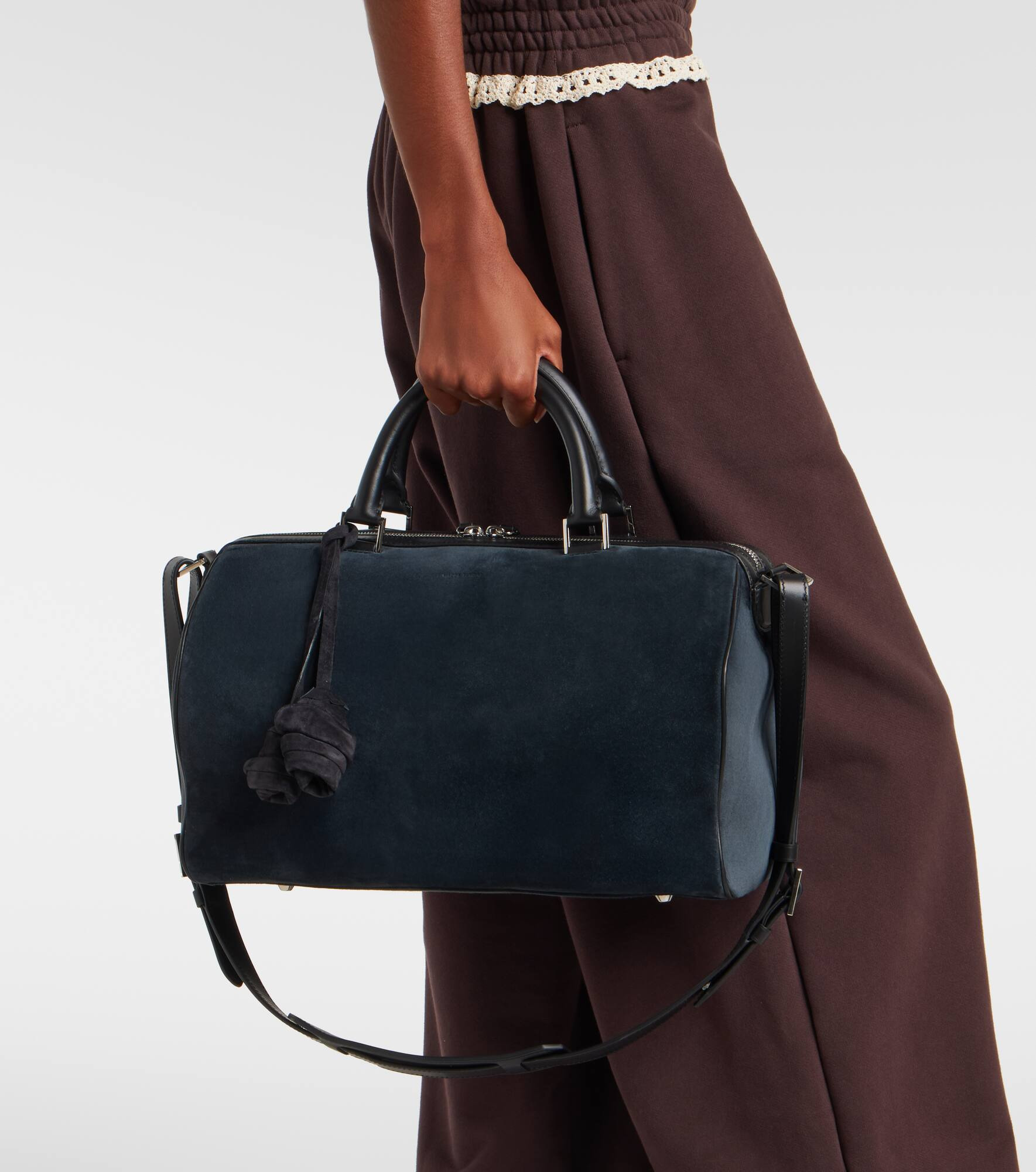 Varsovia floral-appliqué suede duffel bag - 2