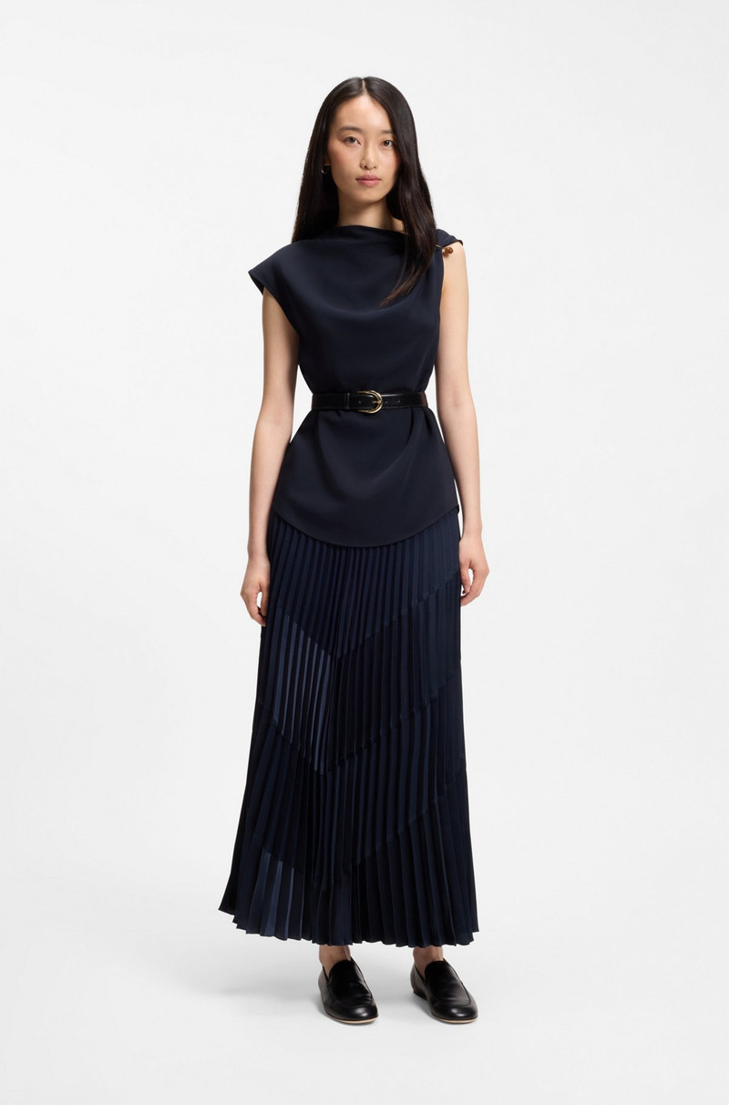 BOSS REGULAR-FIT CREPE BLOUSE WITH A METAL PIN outlook