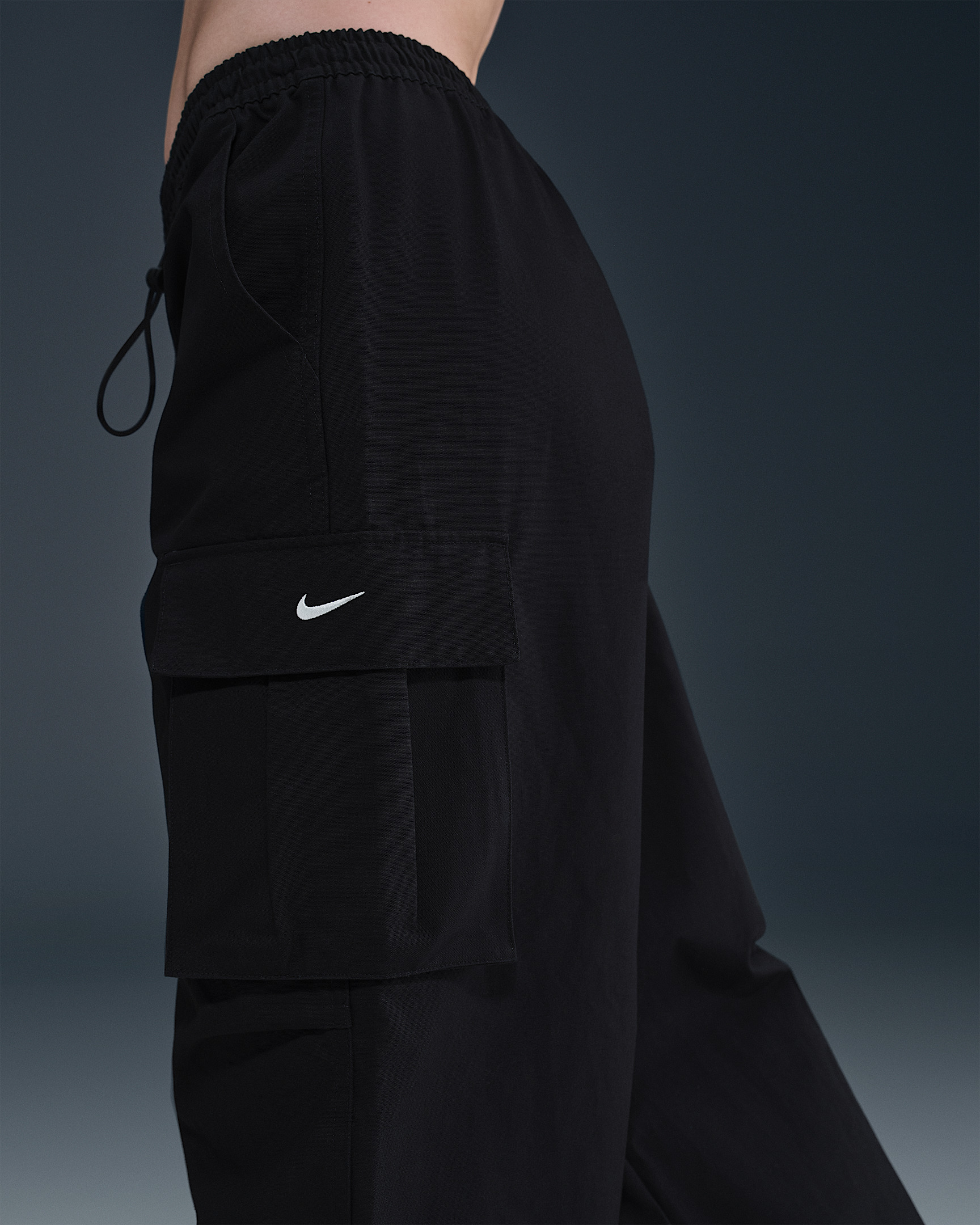 Nike Sportswear Women's Mid-Rise Oversized Woven Cargo Pants - 3