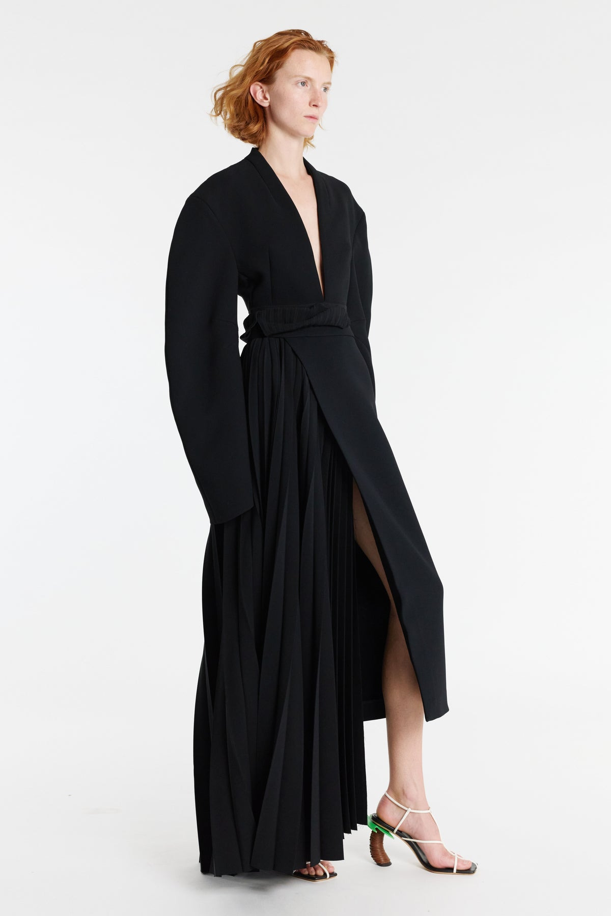 ROUNDED SLEEVE DEEP V-NECK BODYSUIT BLACK - 5