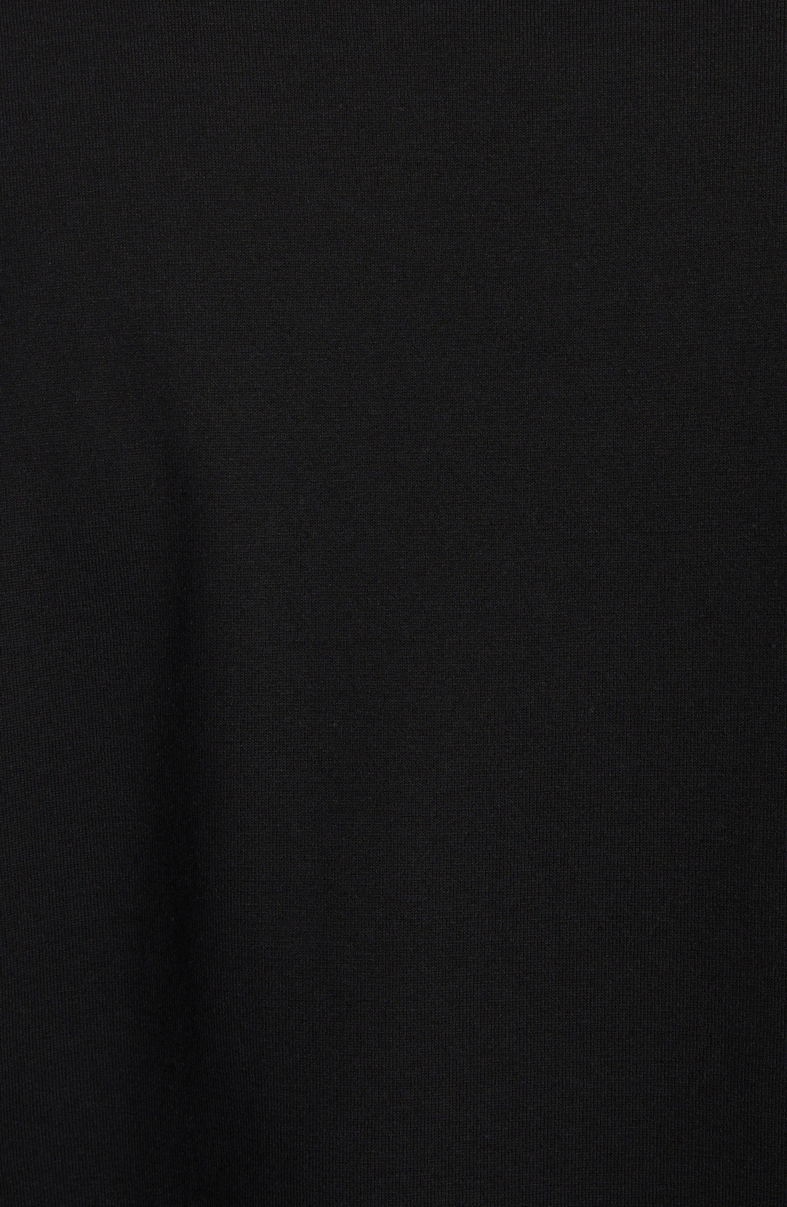 Logo Graphic T-Shirt - 6