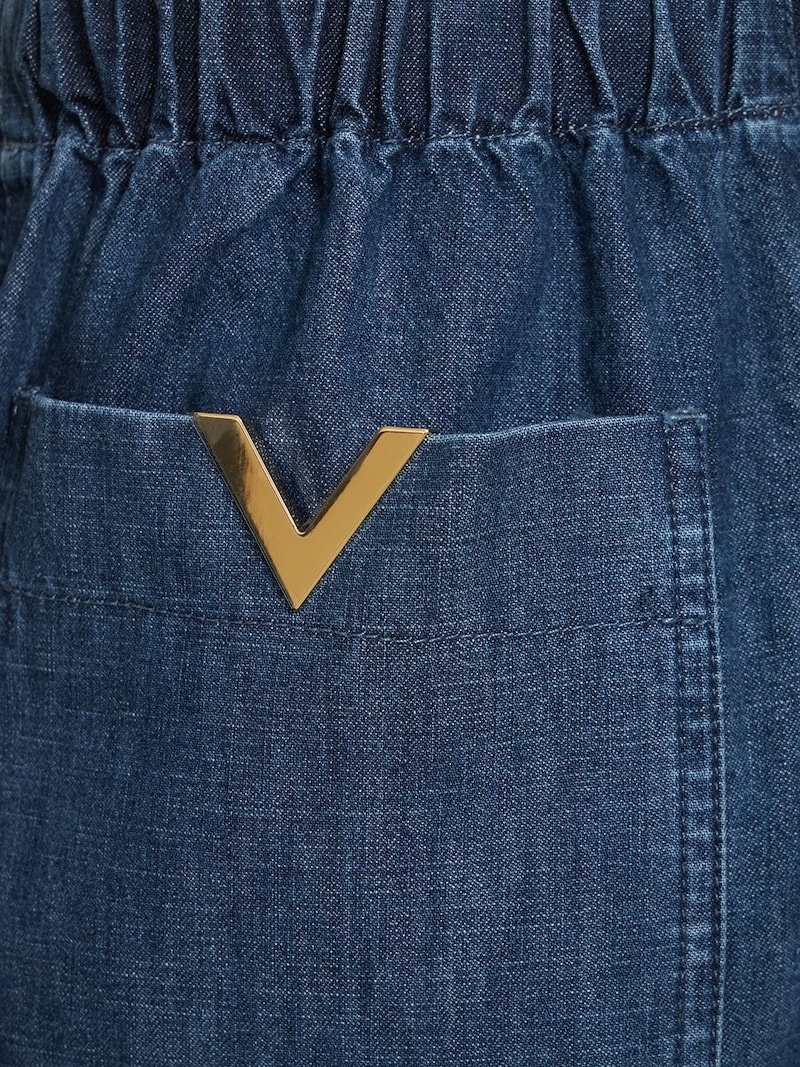 V logo denim chambray mini shorts - 4