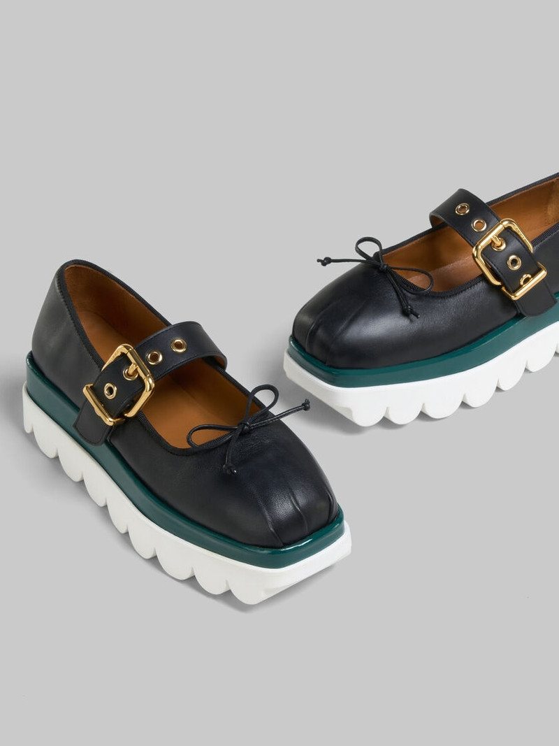 BLACK LEATHER MARY JANE SHOE WITH SCALLOPED SOLE 5