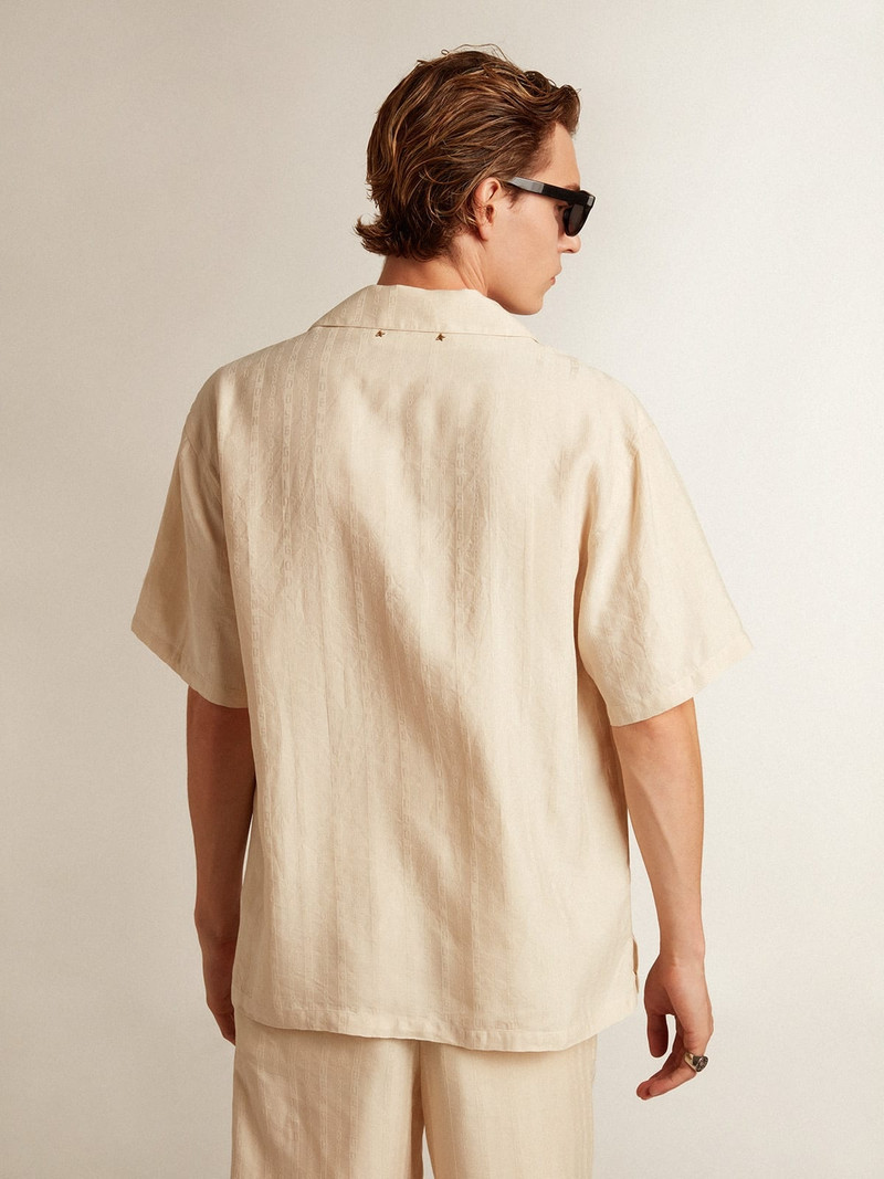 Short-sleeved shirt in parchment-colored linen 4