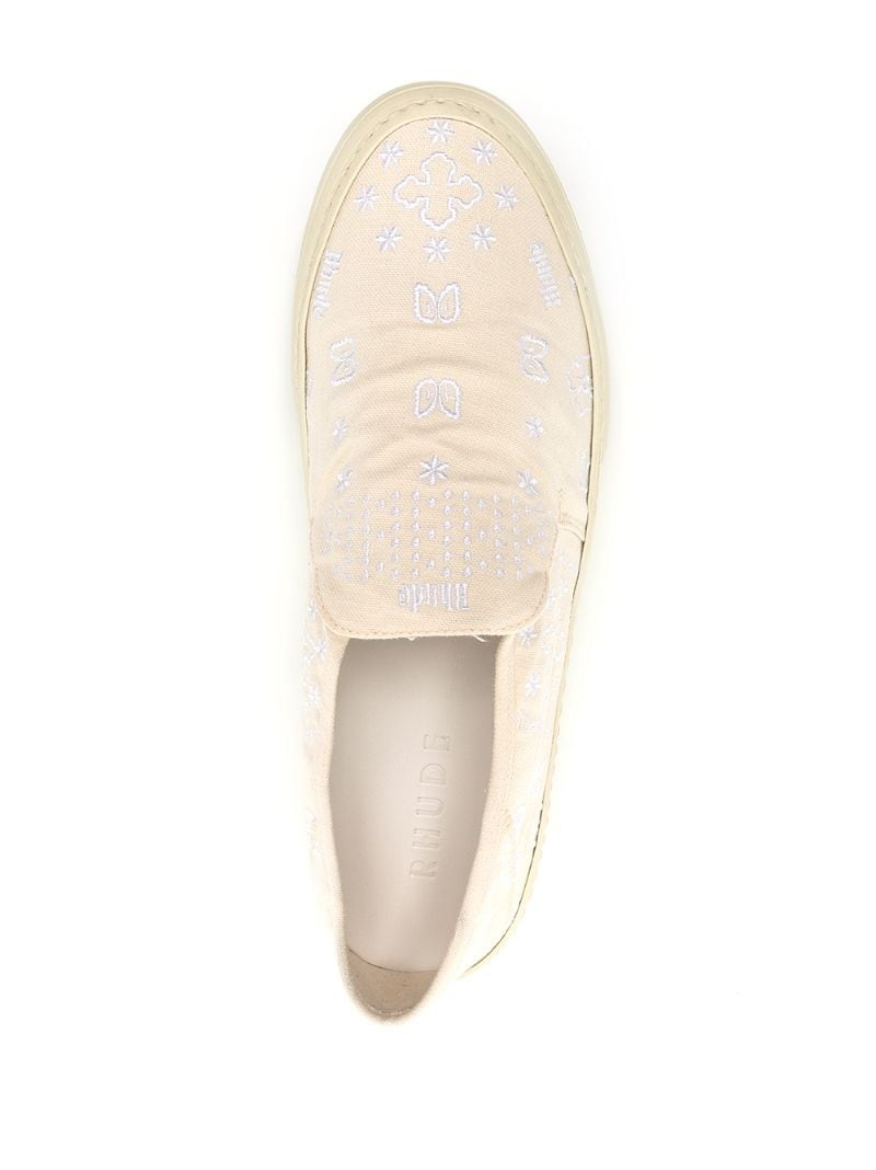 embroidered-design boat shoes - 4