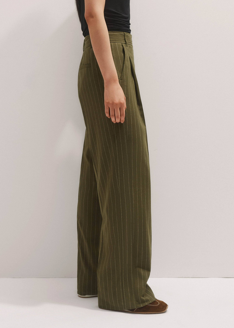 Tapered Pant 6