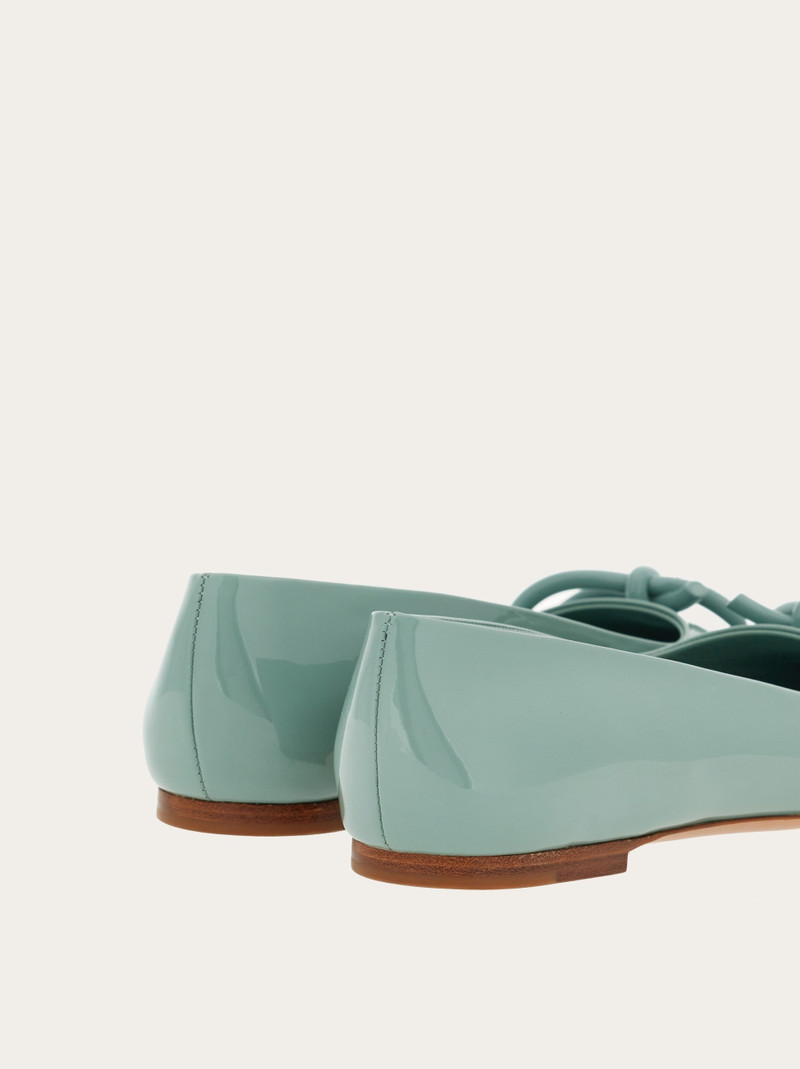 Ballet flat with asymmetric bow 4