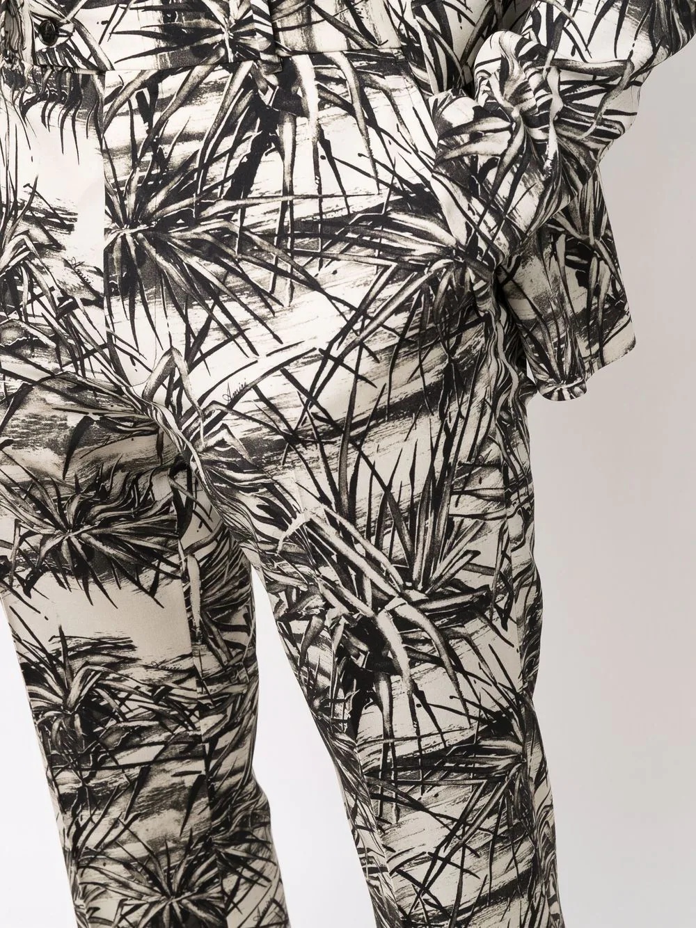 graphic-print flared trousers - 5