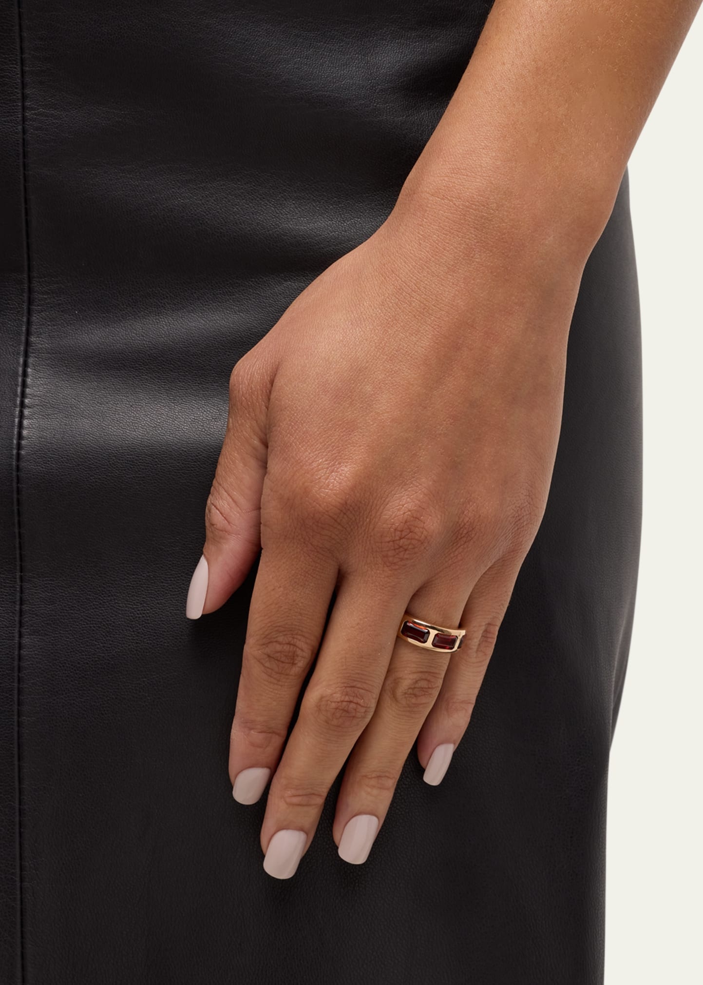18K Rose Gold Iconica Garnet Band Ring - 2