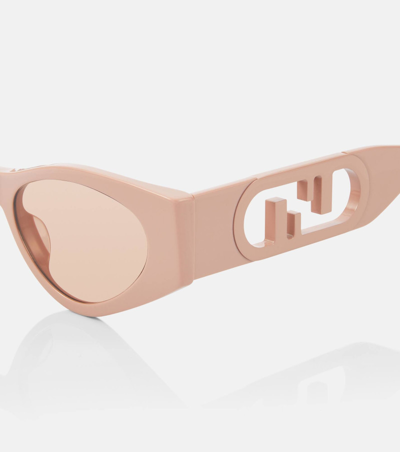 FENDI O’Lock cat-eye sunglasses outlook