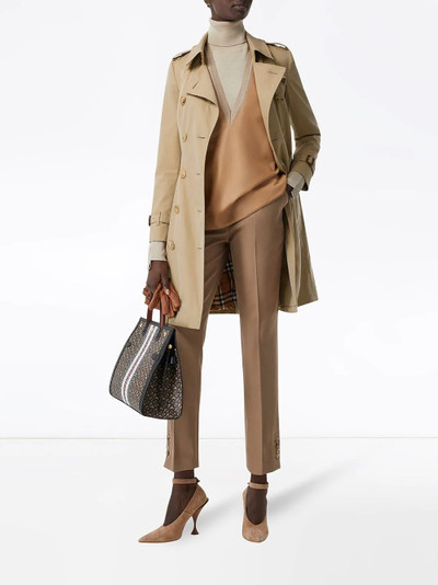 Burberry Chelsea Heritage double-breasted trench coat outlook