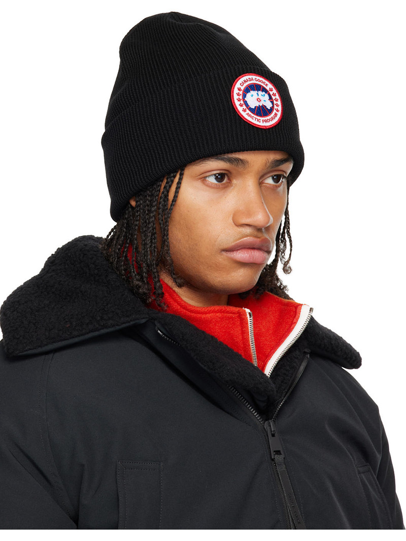 Canada Goose Black Arctic Beanie outlook